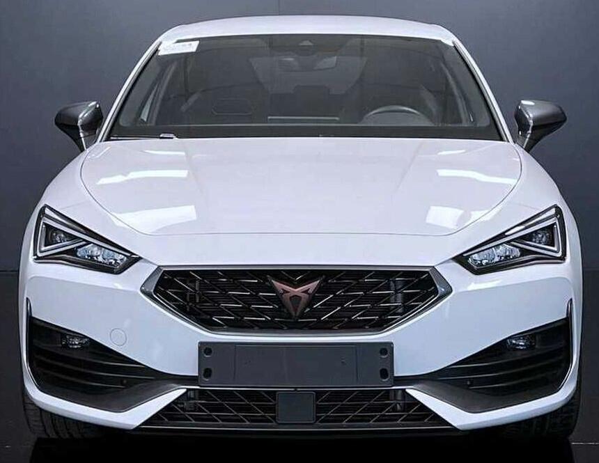 Cupra Leon 1.4 e-Hybrid DSG