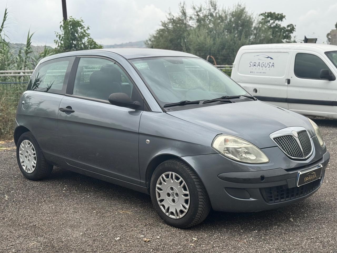 Lancia Ypsilon 1.2 16V Argento