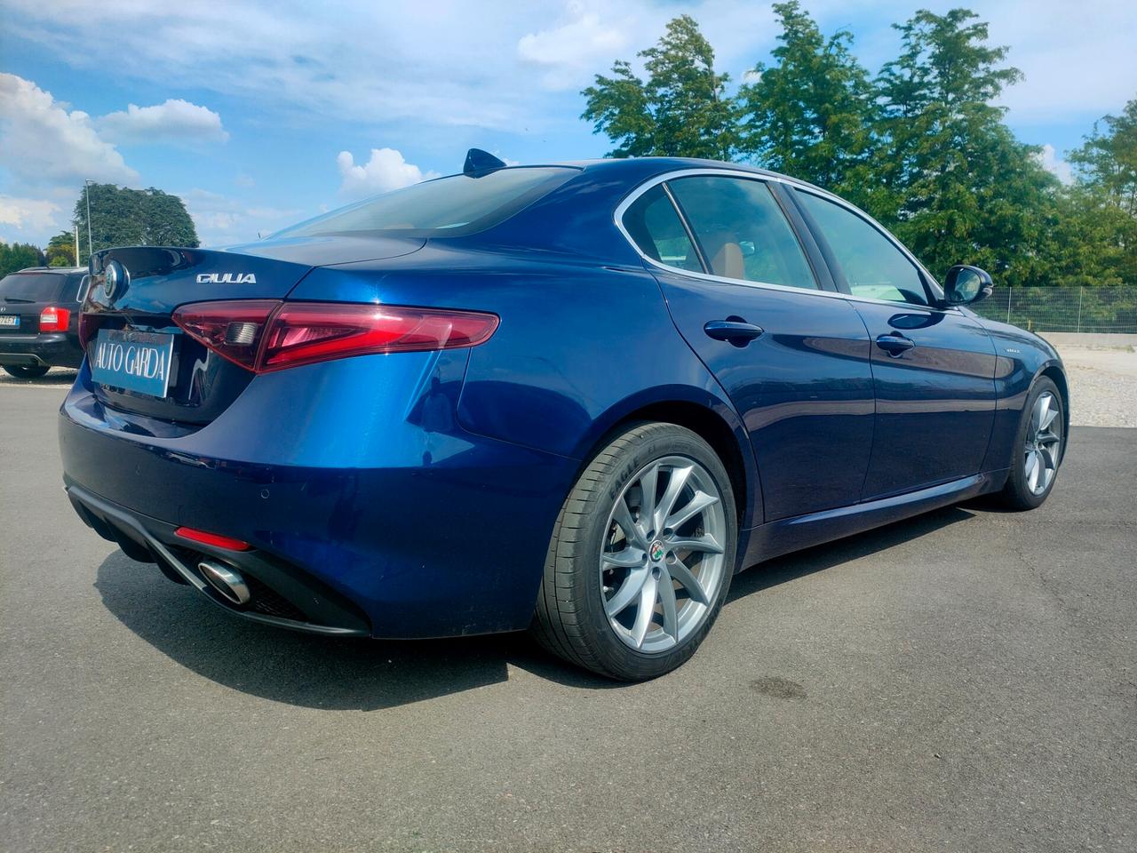 Alfa Romeo Giulia 2.2 Turbodiesel 210 CV AT8 AWD Q4 Veloce
