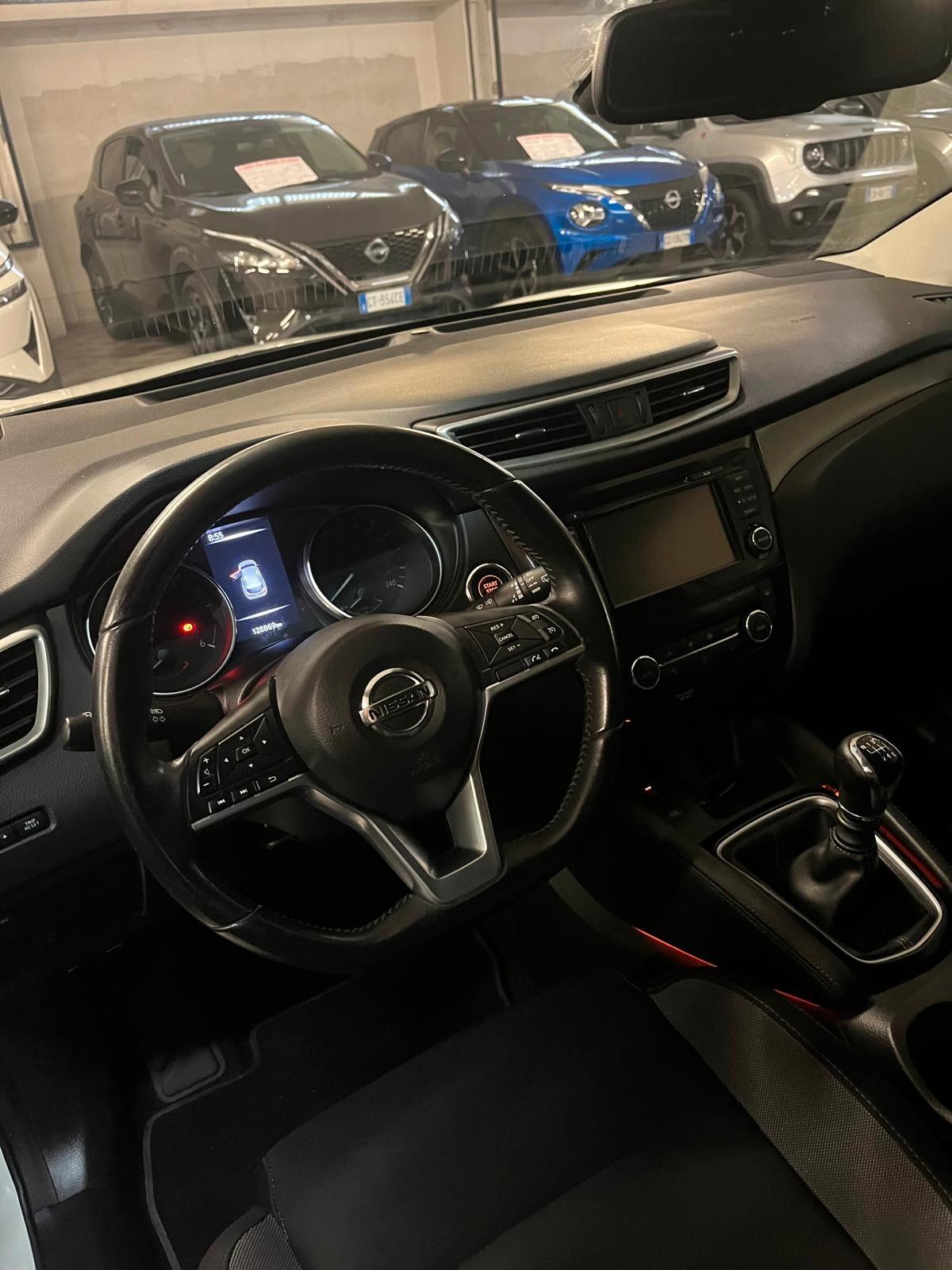 Nissan Qashqai 1.5 dCi N-Connecta