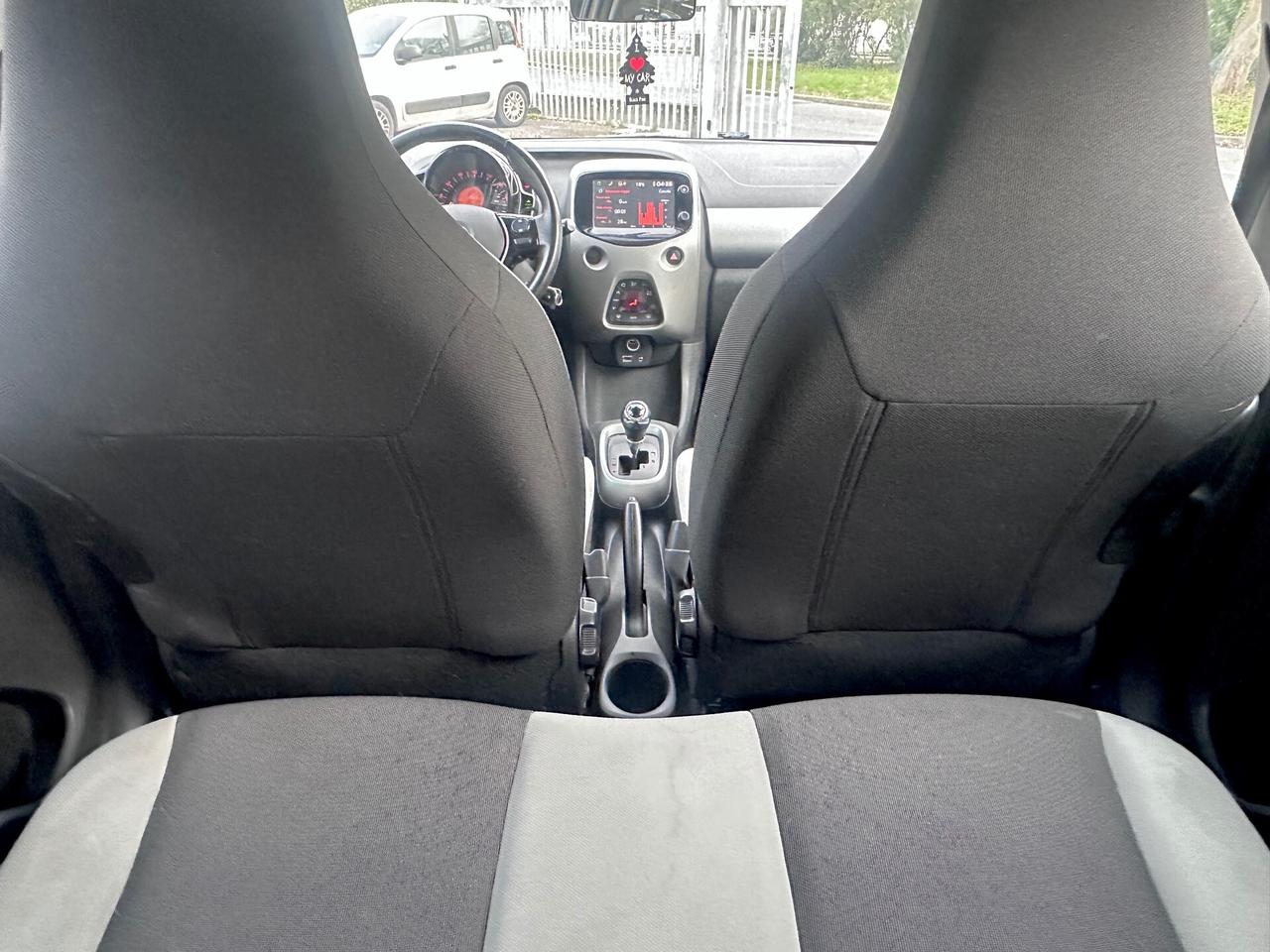 Toyota Aygo 1.0 VVT-i 69 CV 5 porte x-play TSS MMT MEDIA TOUCH SCREEN GARANZIA PERMUTE E RATE