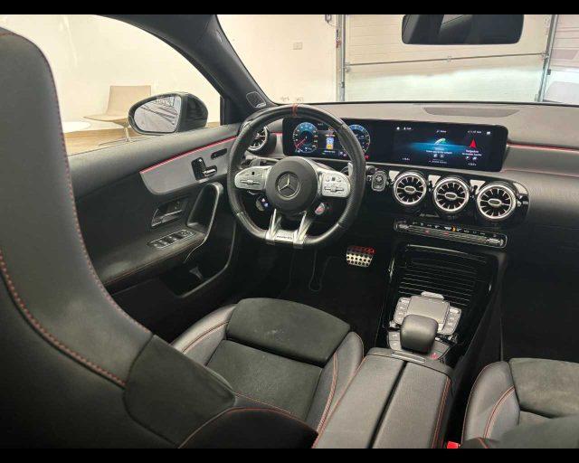 MERCEDES-BENZ A 35 AMG 4Matic