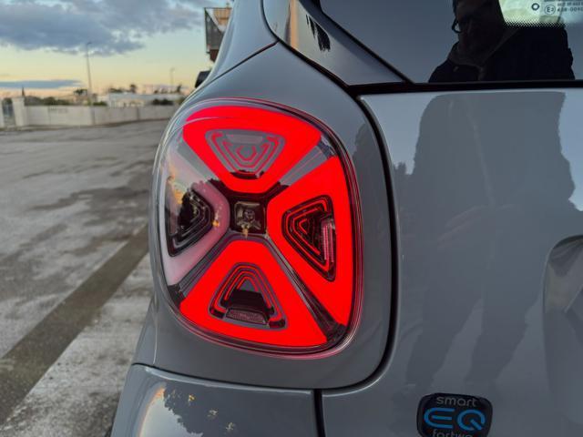 SMART ForTwo EQ Prime 22KW-INTERNI IN PELLE-SEDILI RISCAL.