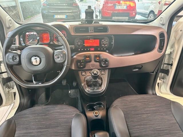 Fiat Panda 1.0 FireFly S&S Hybrid City Cross TRUSSARDI
