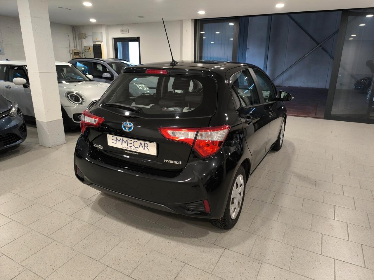 Toyota Yaris 1.5 Hybrid 5 porte Business