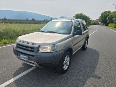LAND ROVER 2.0 Td4 16V HARDBACK