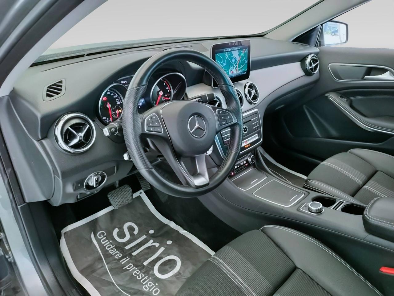 Mercedes-Benz GLA-X156 2017 - GLA 200 d Sport auto
