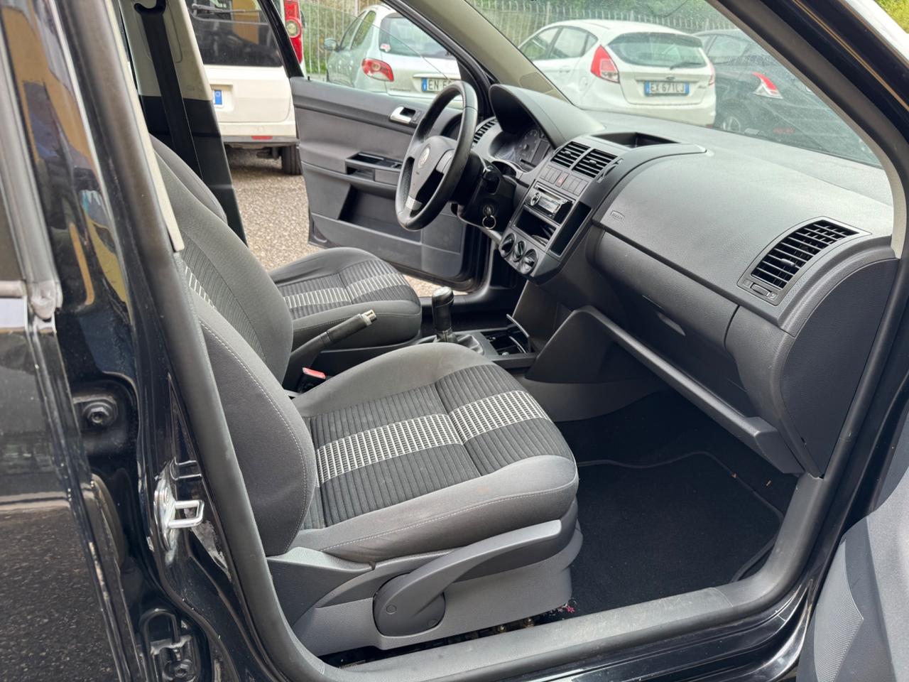 Volkswagen Polo 1.2/60CV 5p. United