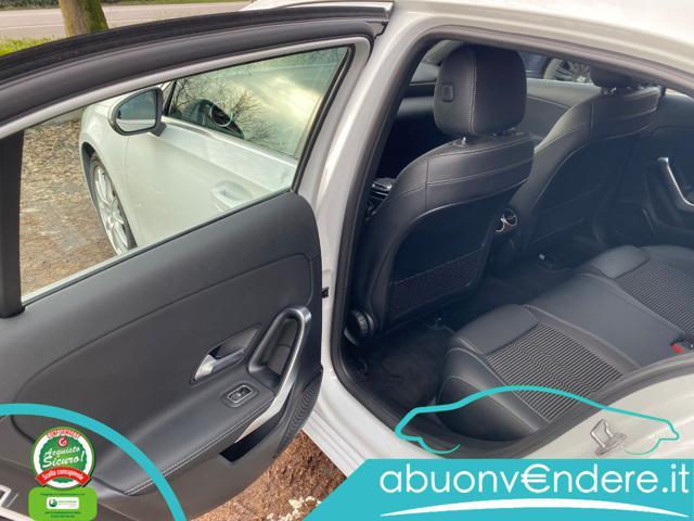 MERCEDES-BENZ A 180 Automatic Sport