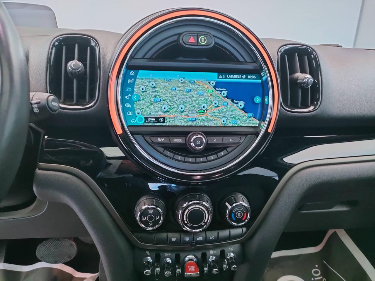 MINI Mini Countryman F60 2017 - Mini Countryman 2.0 Cooper SD Hype all4 auto