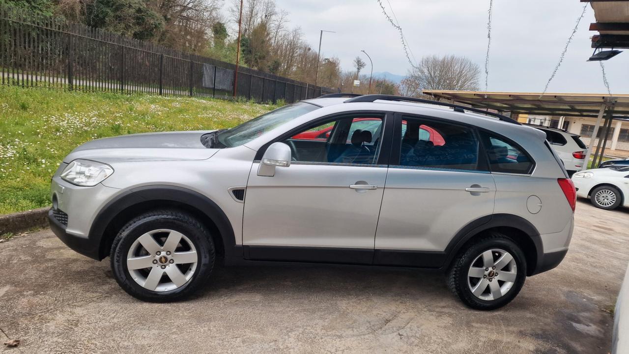 Chevrolet Captiva 2.0 VCDi LT 7 POSTI