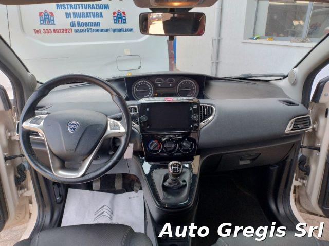 LANCIA Ypsilon 1.0 FireFly 5 porte S&S Hybrid Ecochic Gold