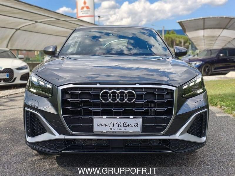 Audi Q2 35 TDI S tronic Identity Black