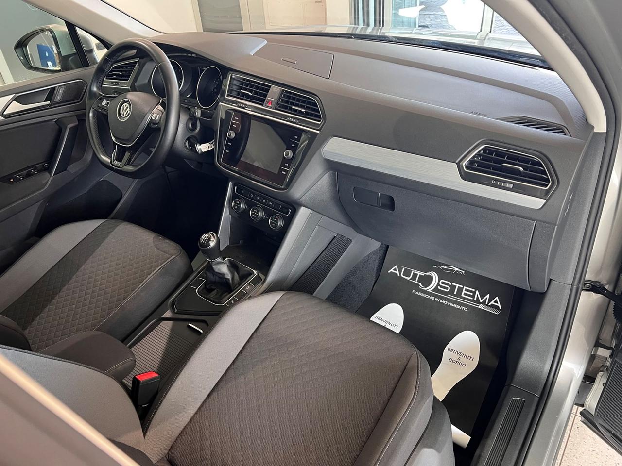 VOLKSWAGEN Tiguan II 2016 1.4 tsi Business 125cv - TAGLIANDI CERTIFICATI
