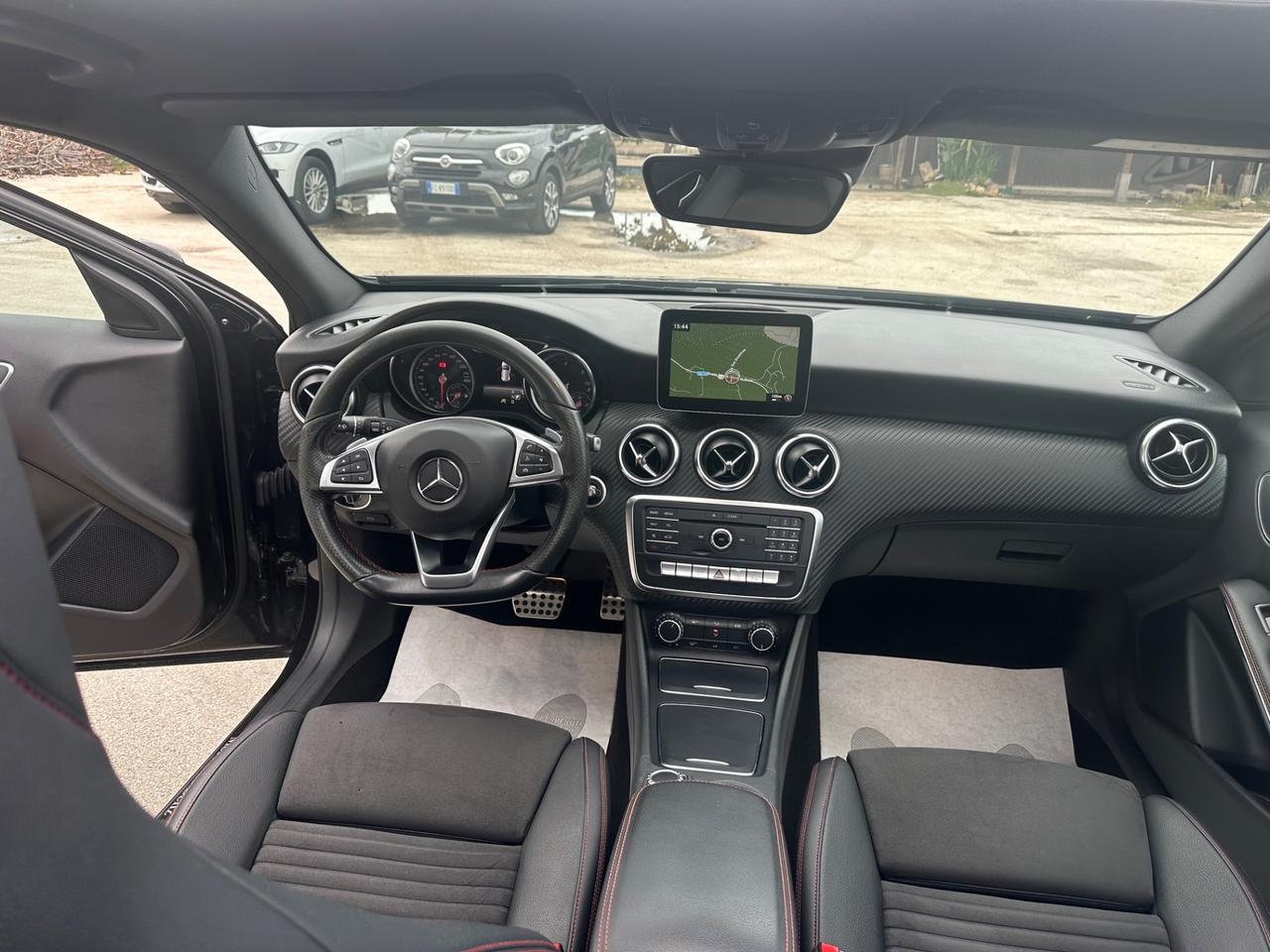 Mercedes-benz A 180 A 180 d Automatic Premium