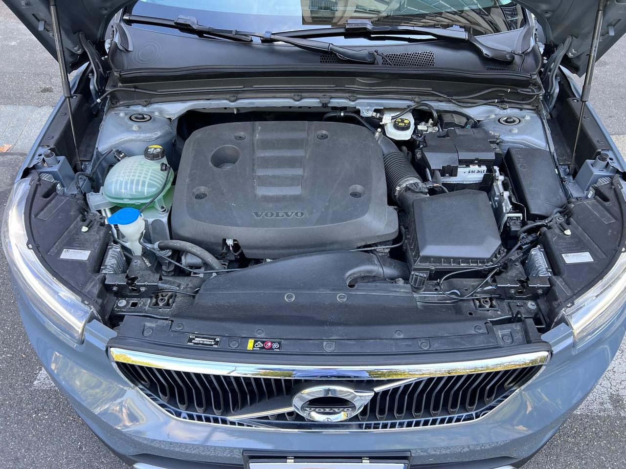 Volvo XC40 Momentum Pro D3 #6864