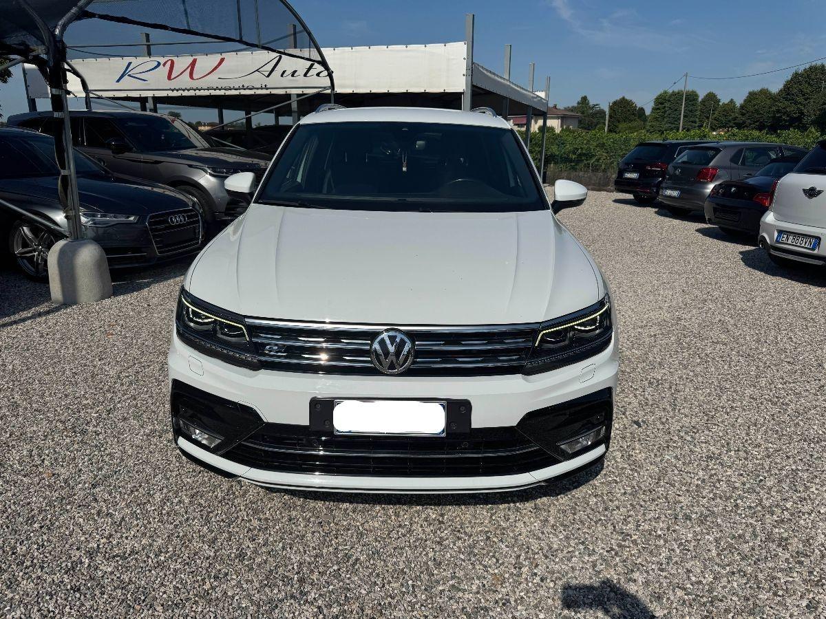 VOLKSWAGEN - Tiguan - 2.0 TDI DSG R-LINE