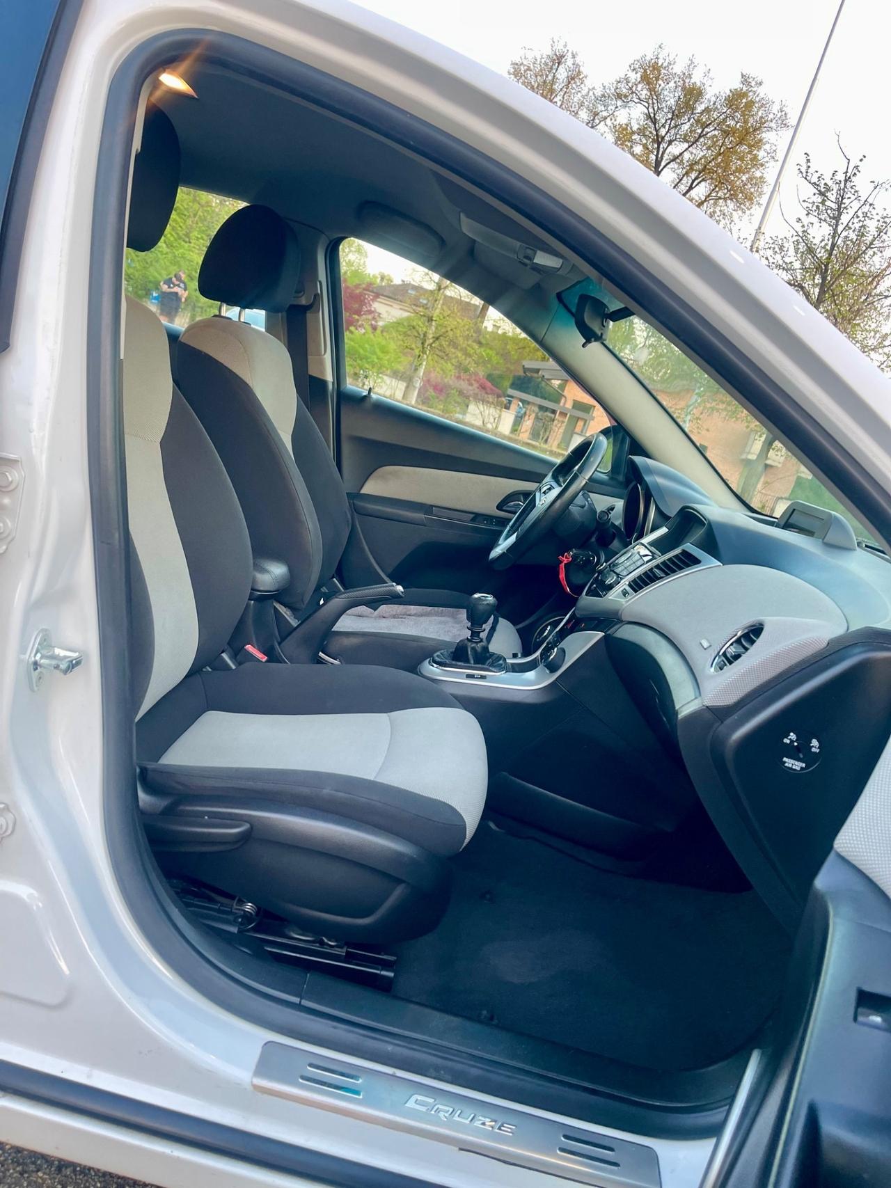 Chevrolet Cruze 1.8 5 porte LT GPL