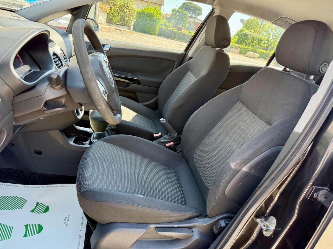Opel Corsa 1.2 5 porte Ok Neopatentati