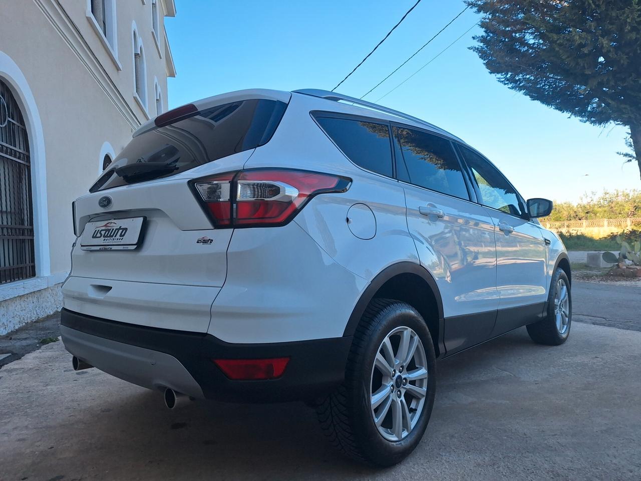 Ford Kuga 1.5 TDCI 120 CV Titanium PERFETTA