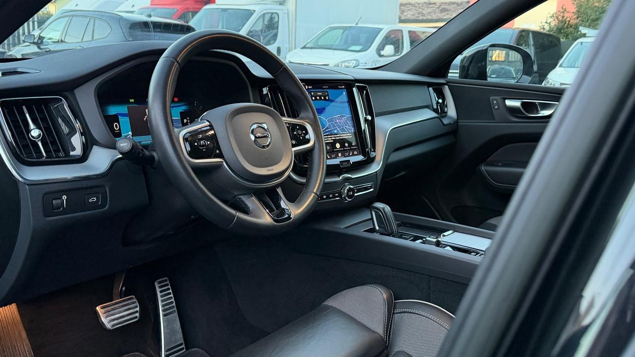 VOLVO XC60 R-DESIGN 197 CV - VIRTUAL COCKPIT, PELLE, FULL LED