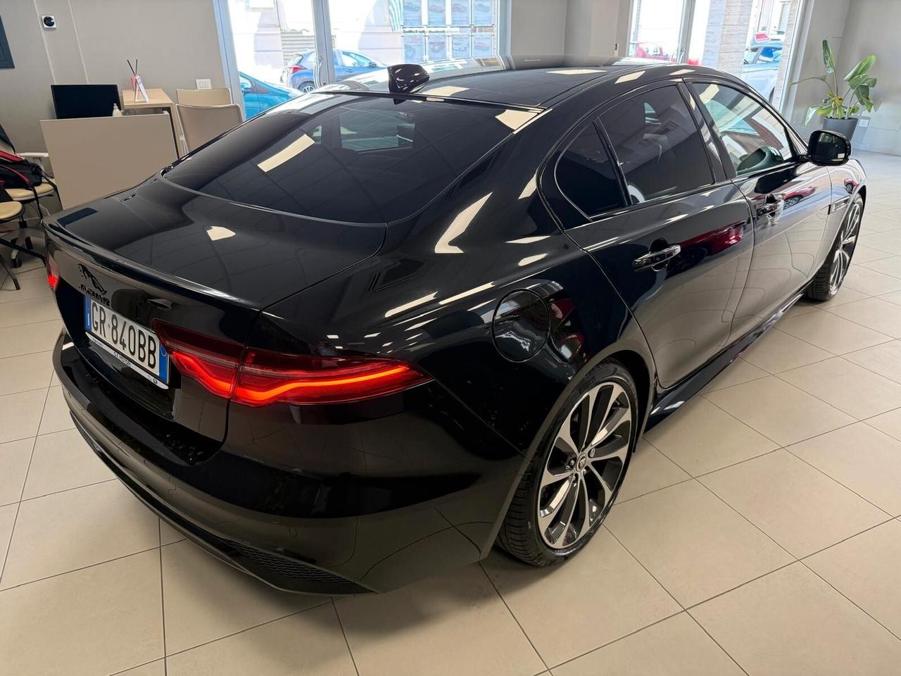 Jaguar XE 2.0 D 204 CV aut. R-Dynamic SE