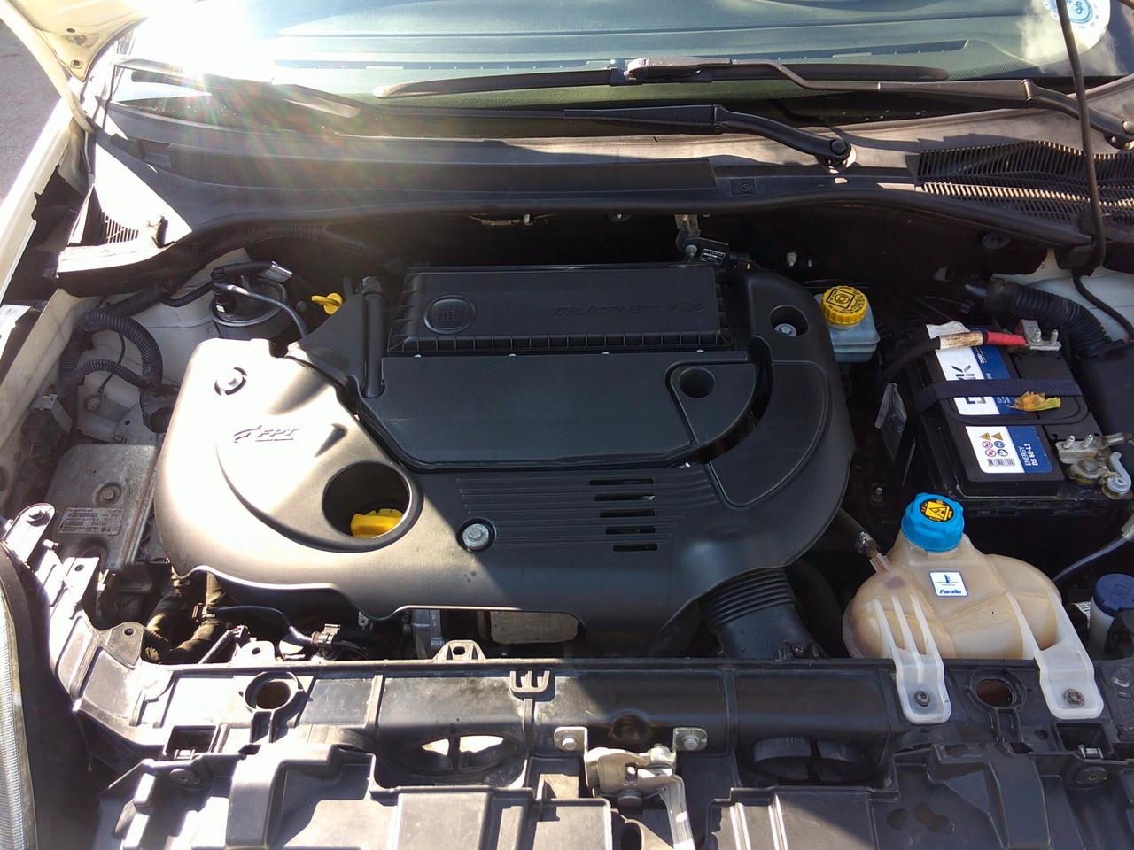 Fiat Punto 1.3 MJT II 75 CV 5 porte Lounge 15