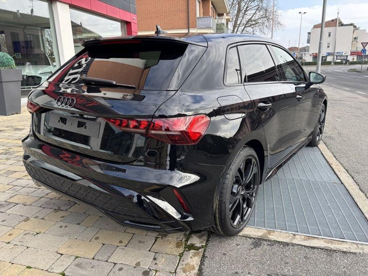 Audi A3 SPB TFSI e 150 kW S tronic S line Black edition