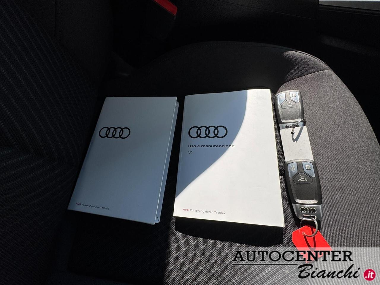 Audi Q5 40 2.0 tdi mhev 12V quattro s-tronic