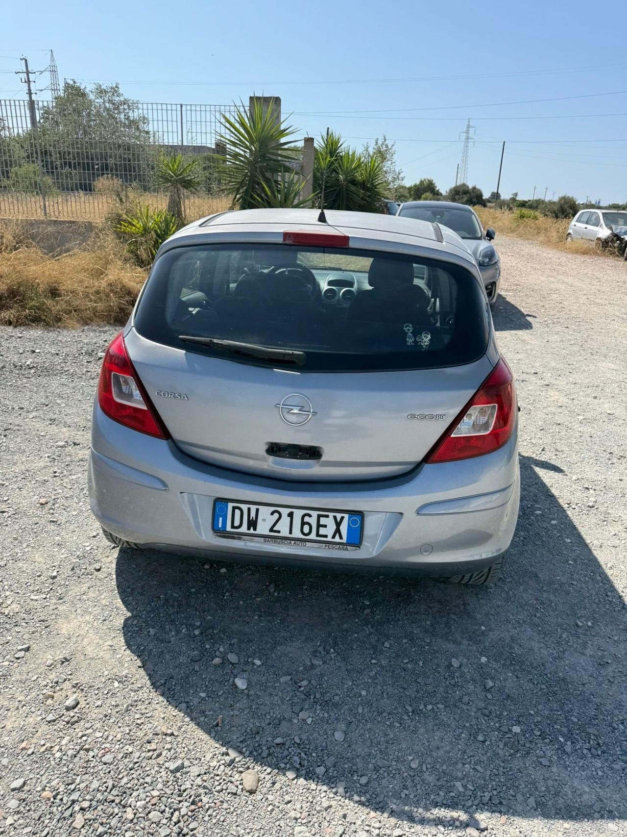 Opel Corsa 1.3 Diesel 75CV-5 porte-Neopatentati