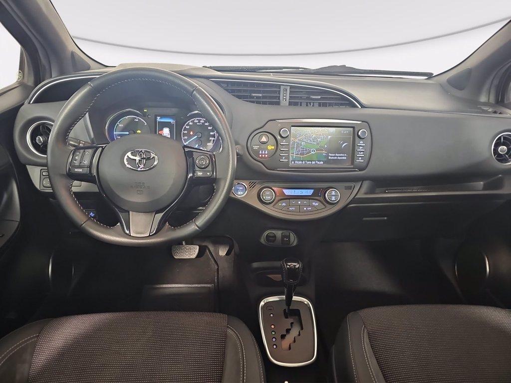 TOYOTA Yaris 5p 1.5h style my18 del 2018