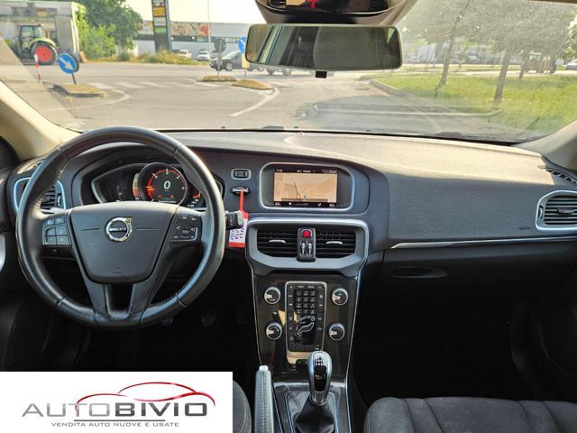 VOLVO V40 D2 Momentum