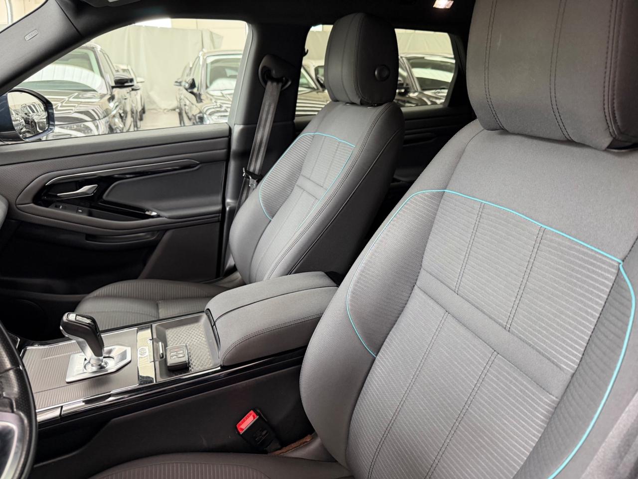 Land Rover Range Evoque 2.0D I4-L.Flw 150CV AWD Auto R-Dynamic SE