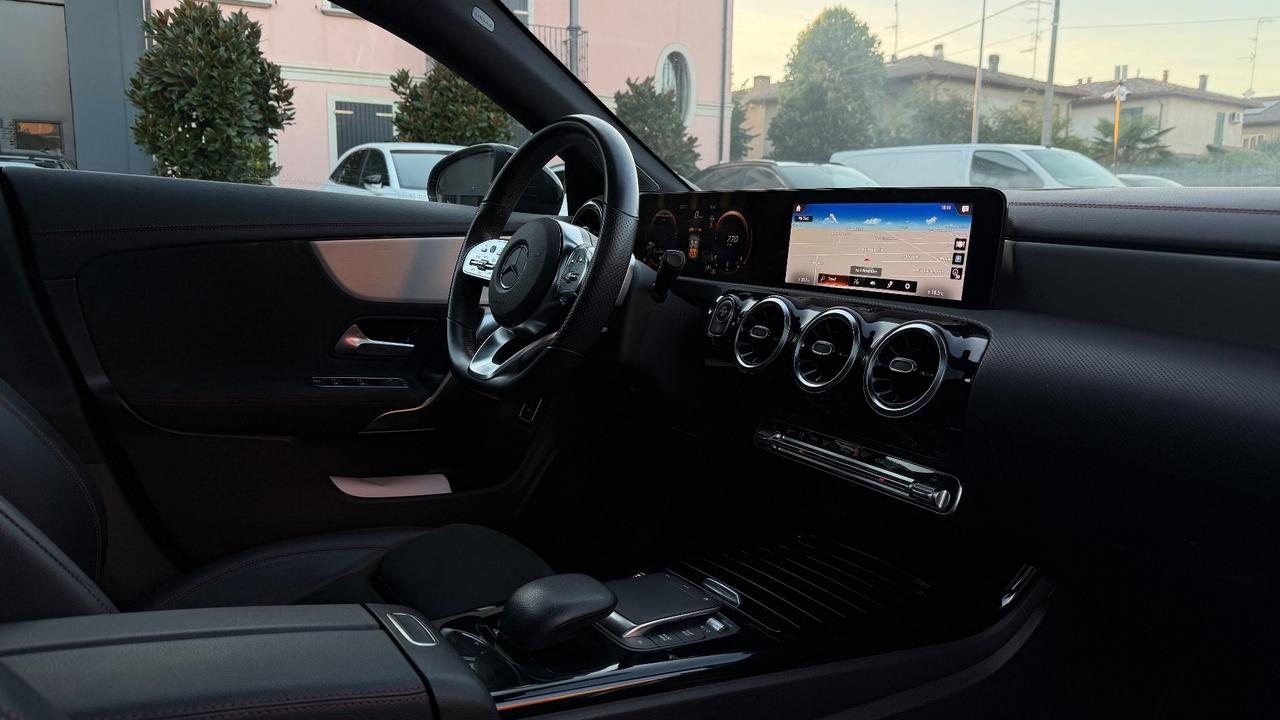 MERCEDES-BENZ CLA 2.0 SHOOTING BRAKE BUSINESS 116 CV - FULL LED, VIRTUAL COCKPIT, NEOPATENTATI