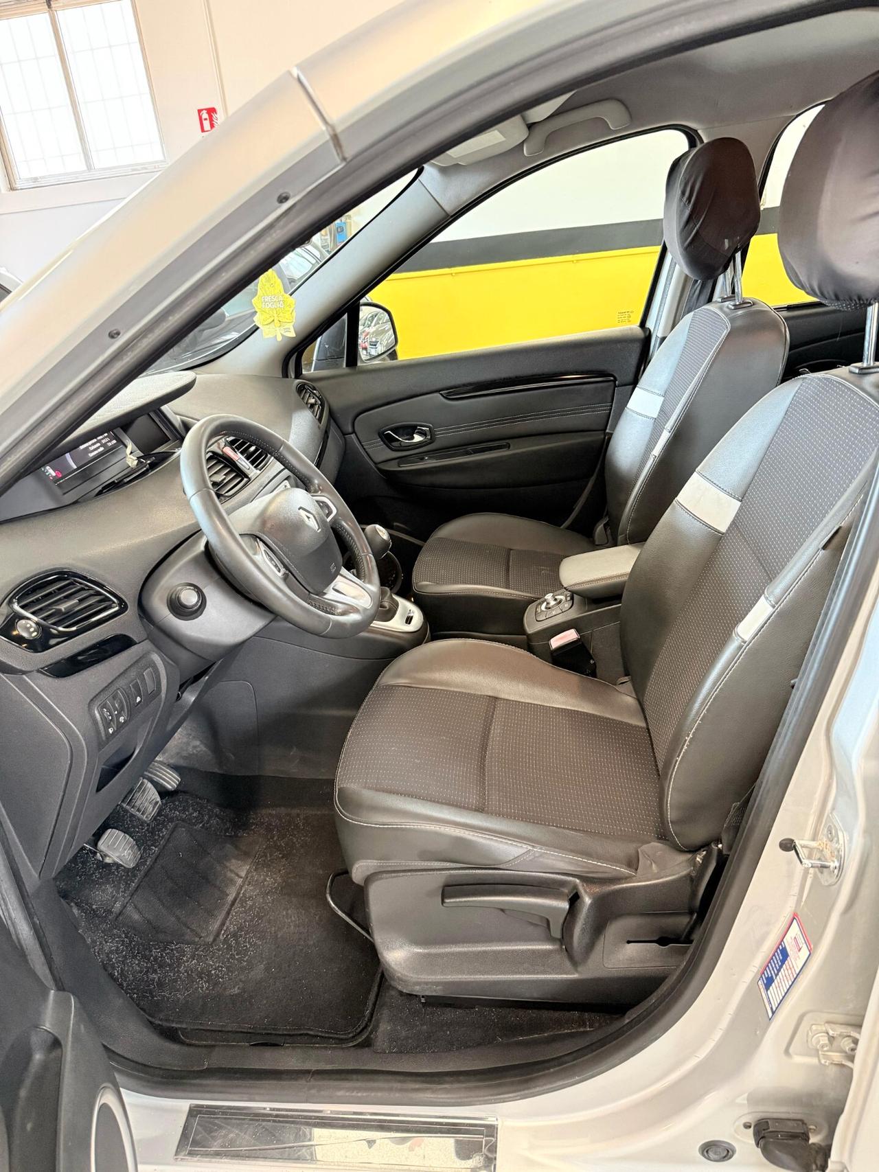Renault Scenic Scénic X-Mod 1.5 dCi 110CV Luxe