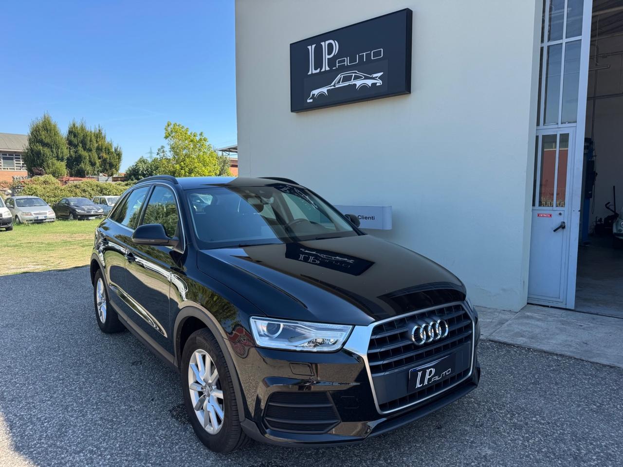 Audi Q3 2.0 TDI 120 CV Design