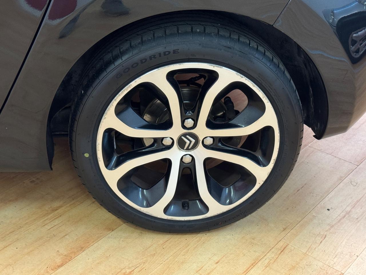 Citroen C3 Picasso C3 Picasso 1.6 VTi 120 Exclusive GPL Problemi al motore
