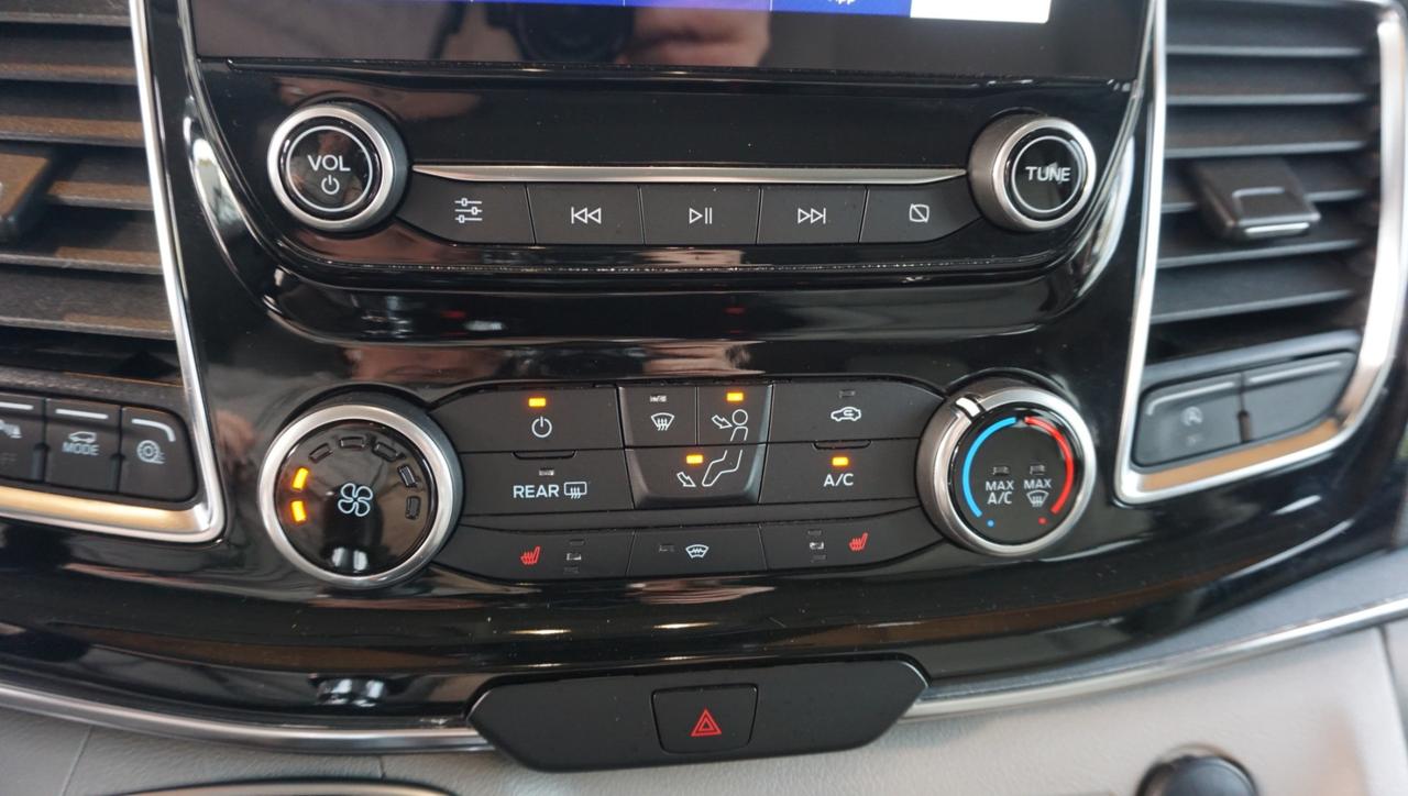 FORD Tourneo Custom 320 2.0 tdci MHEV 185cv Titanium L1H1 E6.2