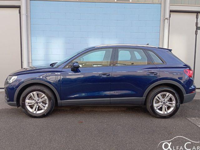 AUDI Q3 45 TFSI e S tronic Business