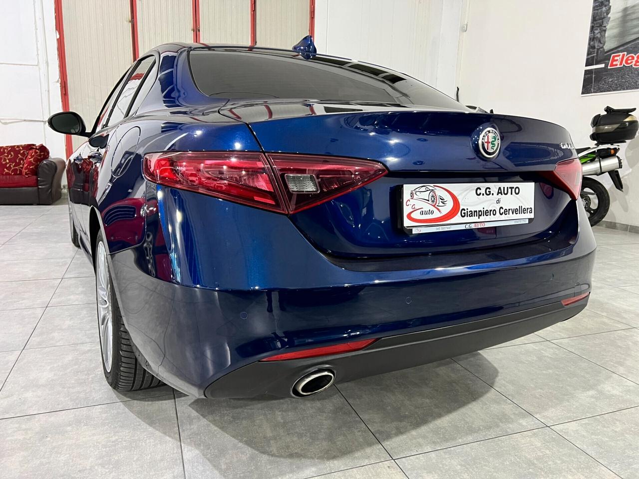 Alfa Romeo Giulia 2.2 160 CV - AT8 Executive - 2019