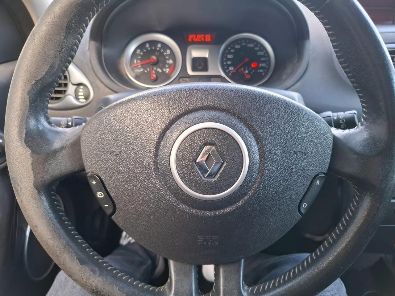 Renault Clio 1.2 16V 5 porte Luxe