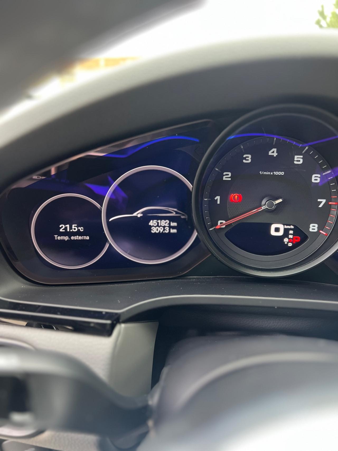 Porsche Cayenne 3.0 V6 Platinum Edition