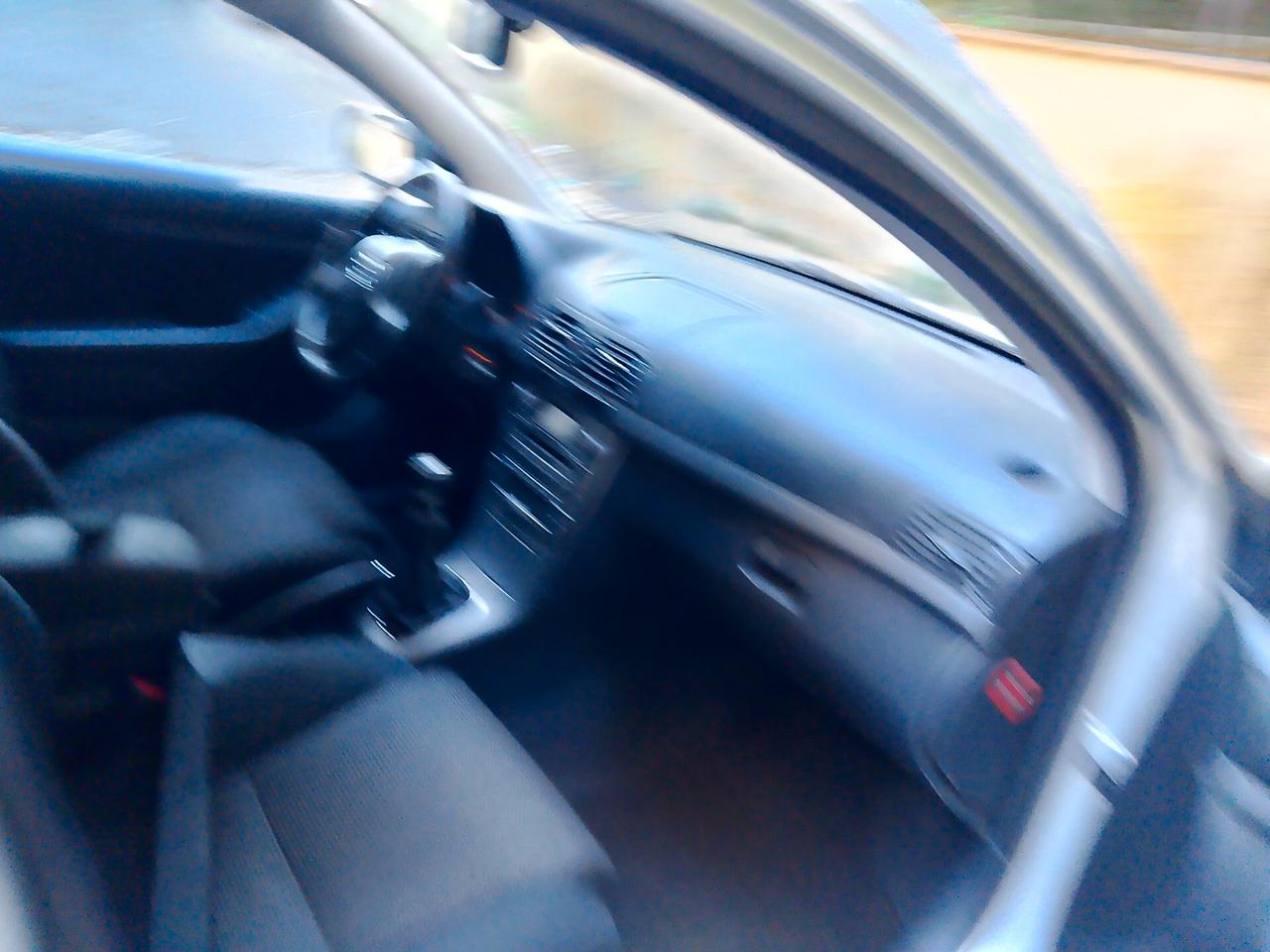 Toyota Avensis 2.2 D-4D 16V Station Wagon