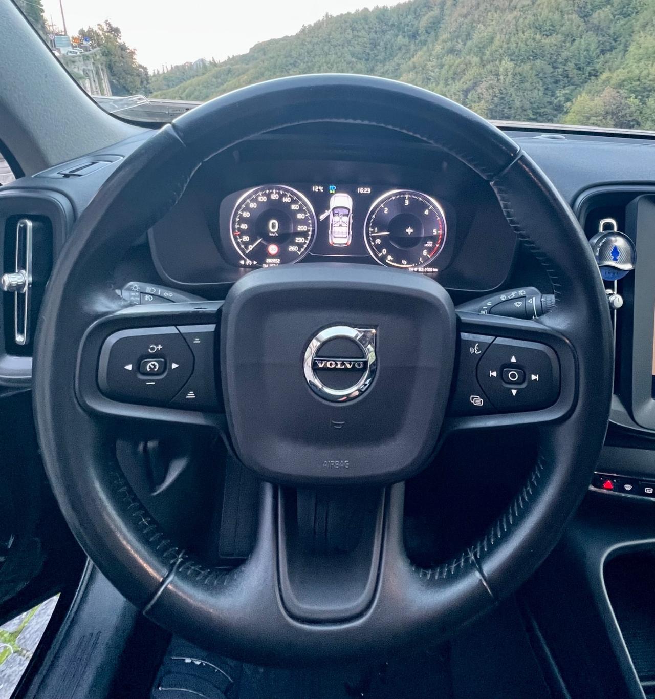 Volvo XC40 D3
