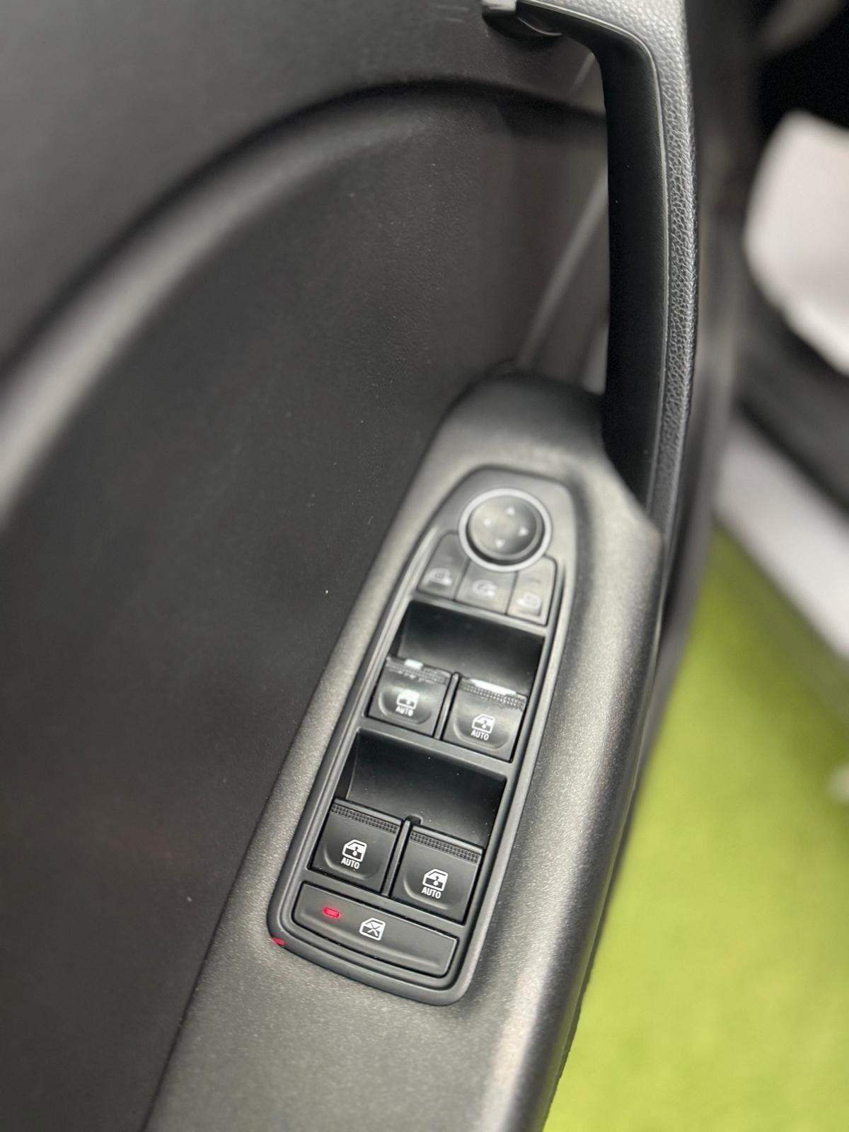 Renault Captur Blue dCi 115 CV EDC Business