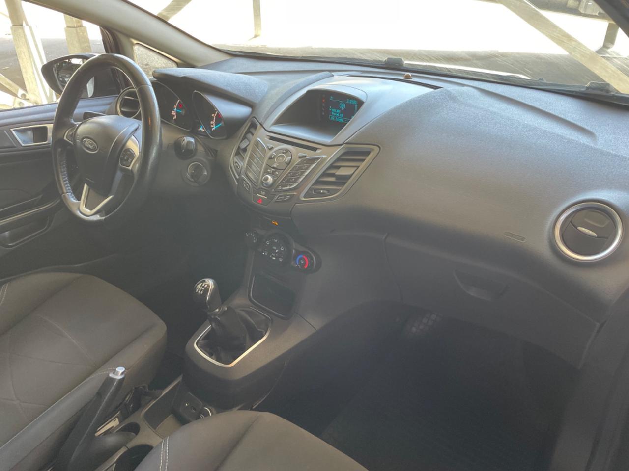 Ford Fiesta 1.5 TDCi 75CV 5 porte Titanium