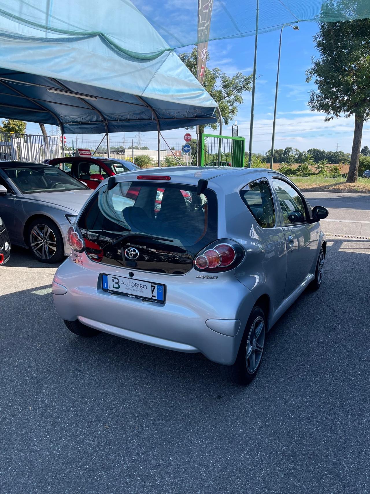 Toyota Aygo 1.0 12V VVT-i 3 porte Sol