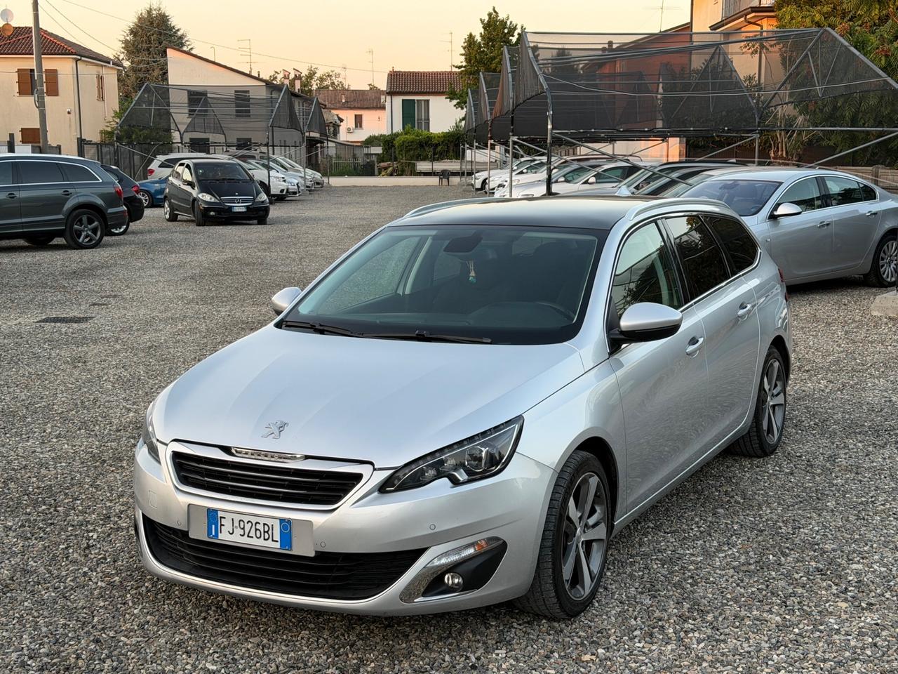 Peugeot 308 BlueHDi 120 S&S EAT6 Allure