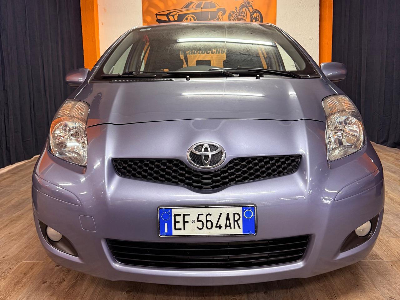 STUPENDA TOYOTA YARIS UNICO PROPRIETARIO CON 74.788 KM