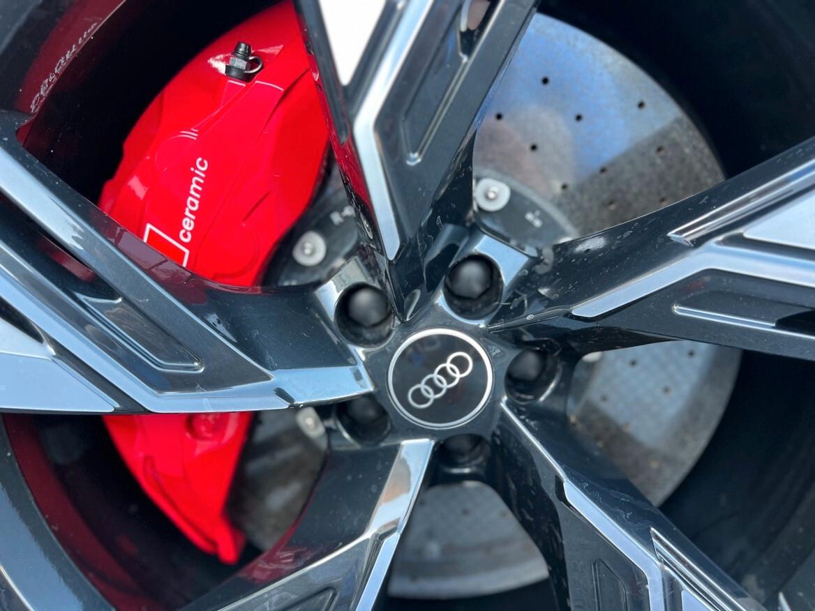 Audi RS6 RS 6 Avant 4.0 TFSI V8 quattro tiptronic